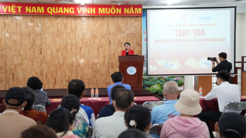 01-min-2048x1153-1-1024x577-1 Bà Đặng Thị Kim Oanh chia sẻ tại chương trình