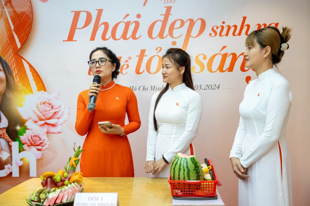 8-4 Đội 1 hạng mục thi trang trí trái cây (Ban Thư ký – Trợ lý)