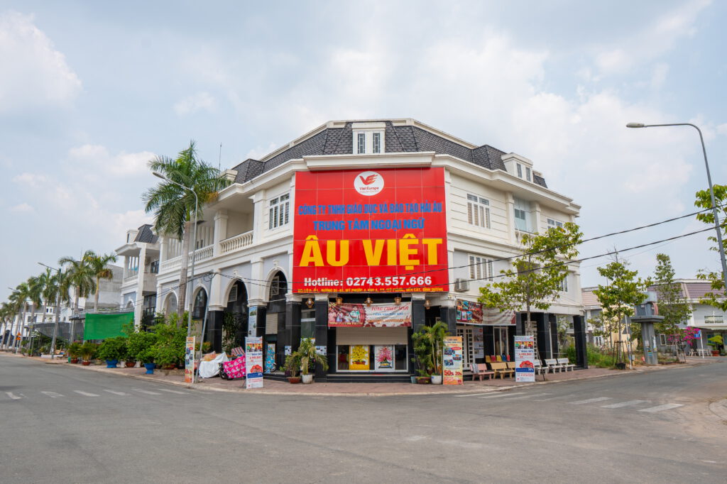 golden-center-city-nhon-nhip-4-1024x682-1 Trung tâm đào tạo Anh ngữ tại Golden Center City.