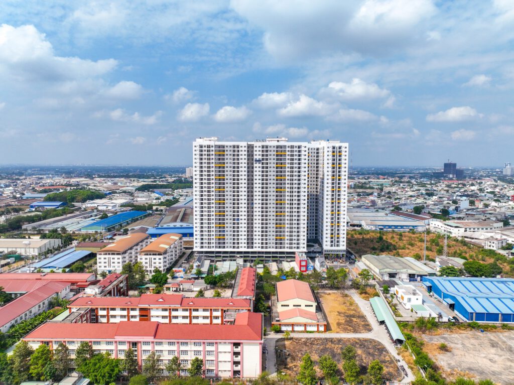Hình thực tế Khu căn hộ Legacy Prime tháng 2.2024