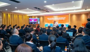 Chương trình tổng tổng kết năm 2023, định hướng năm 2024 và trao quà Tết cho cán bộ nhân viên