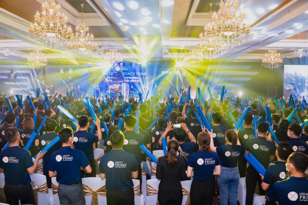 Khi đã đề ra mục tiêu, tất cả mọi thành viên đều nỗ lực hết sức để đạt được kết quả tốt nhất, nhưng vẫn luôn đề cao lợi ích chung của Tập đoàn lên hàng đầu