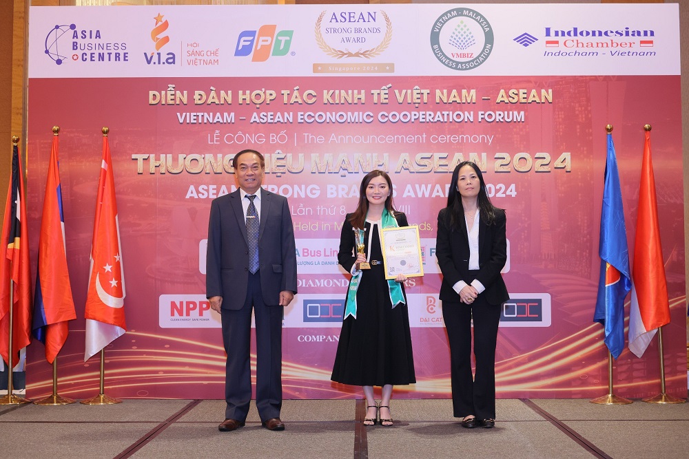 thuong-hieu-manh-2 Bà Nguyễn Ngọc Ánh nhận giải thưởng Top 10 Thương hiệu mạnh ASEAN 2024 cho Kim Oanh Group
